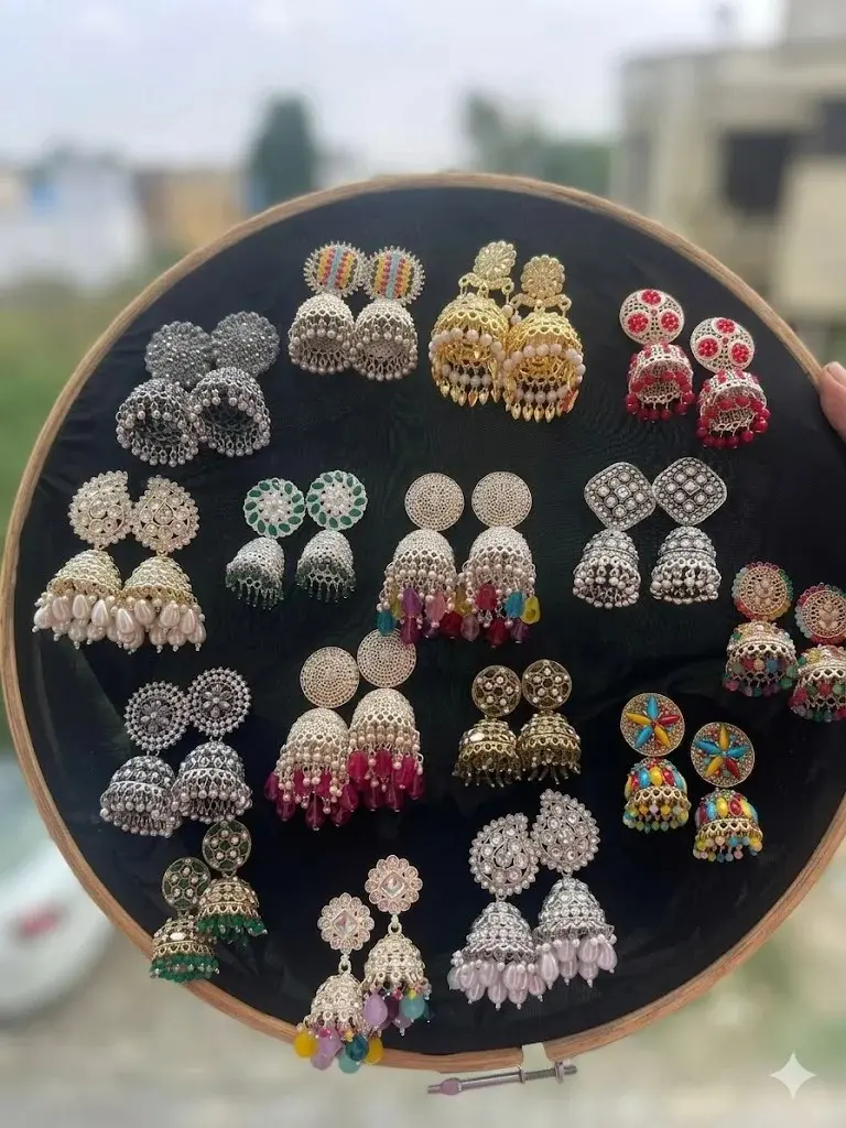 Beautiful-Jhumka-Designs (1)
